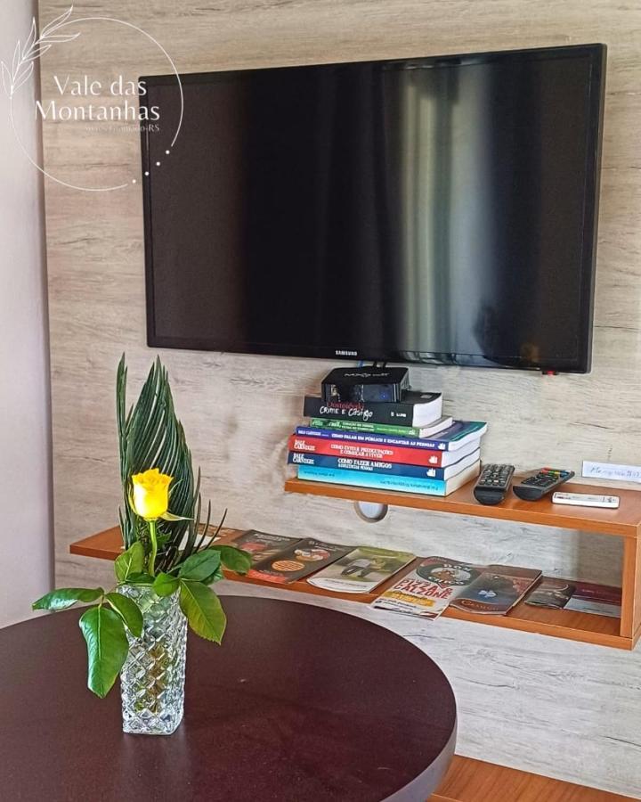 גראמדו Suites Vale Das Montanhas מראה חיצוני תמונה